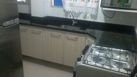 Season Apt in Guarujá, 2 bedrooms next to Roldao Atacadista