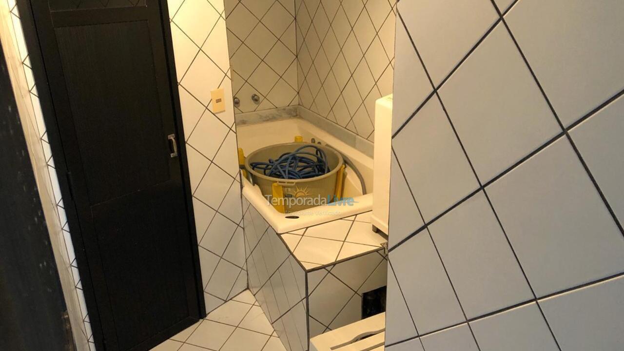 Apartment for vacation rental in Guarapari (Praia do Morro)