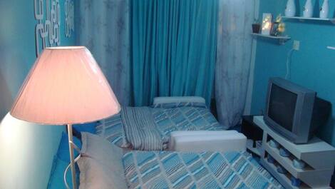 2 sofás camas abertos