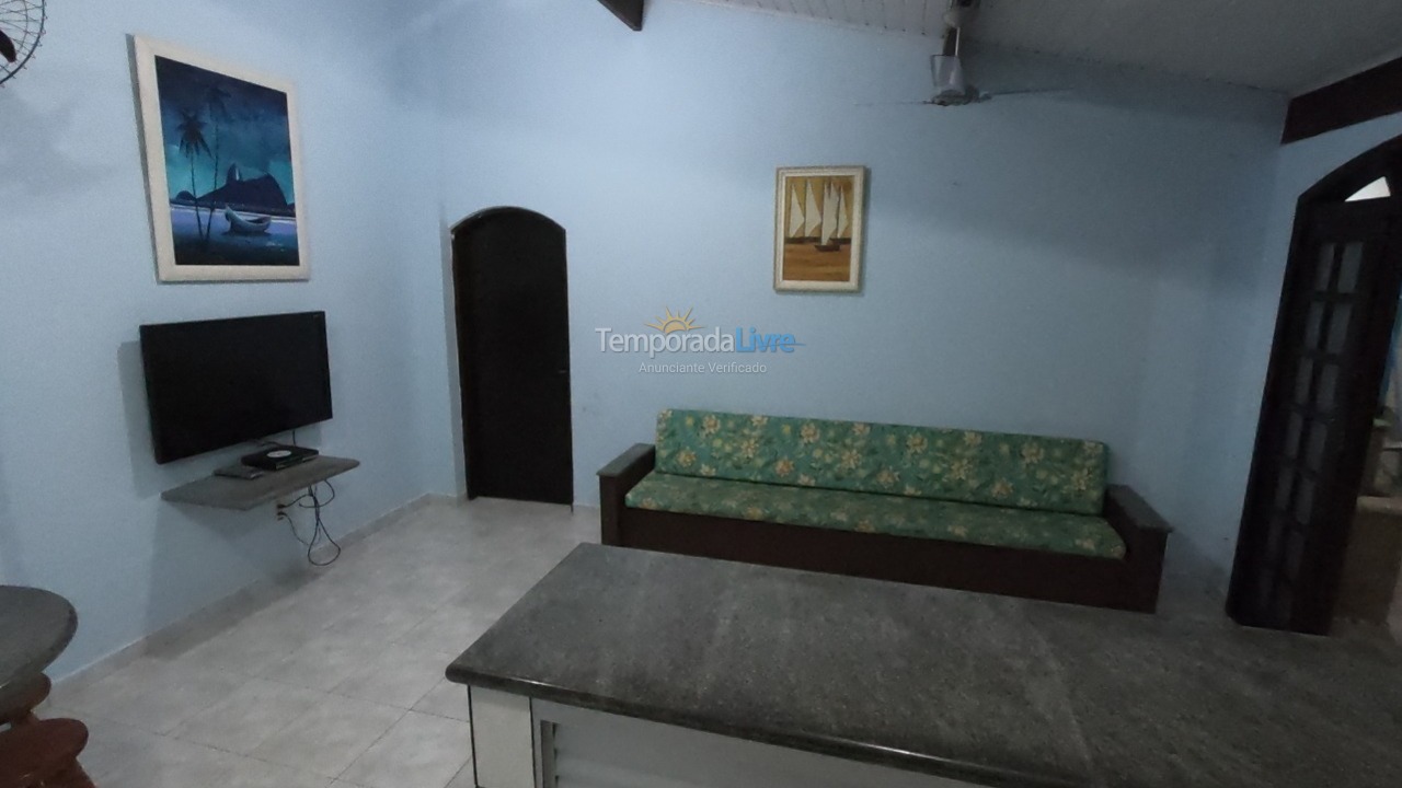 Casa para aluguel de temporada em Caraguatatuba (Praia da Mococa)