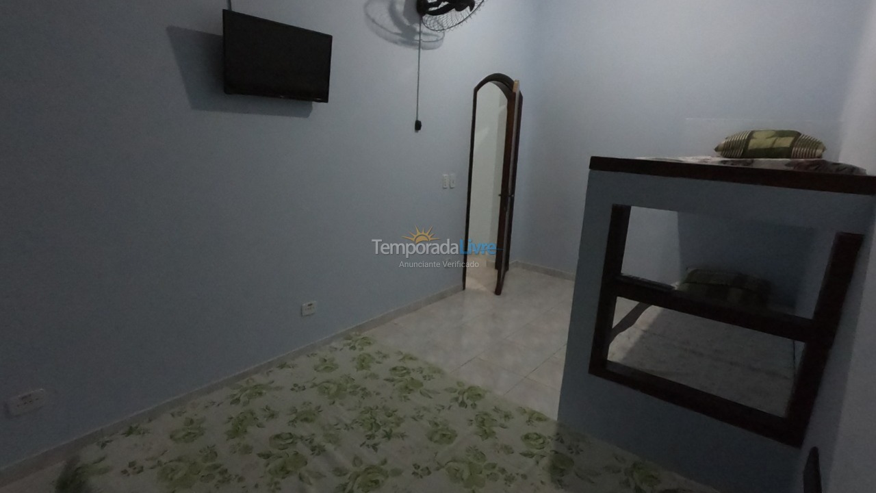 Casa para aluguel de temporada em Caraguatatuba (Praia da Mococa)