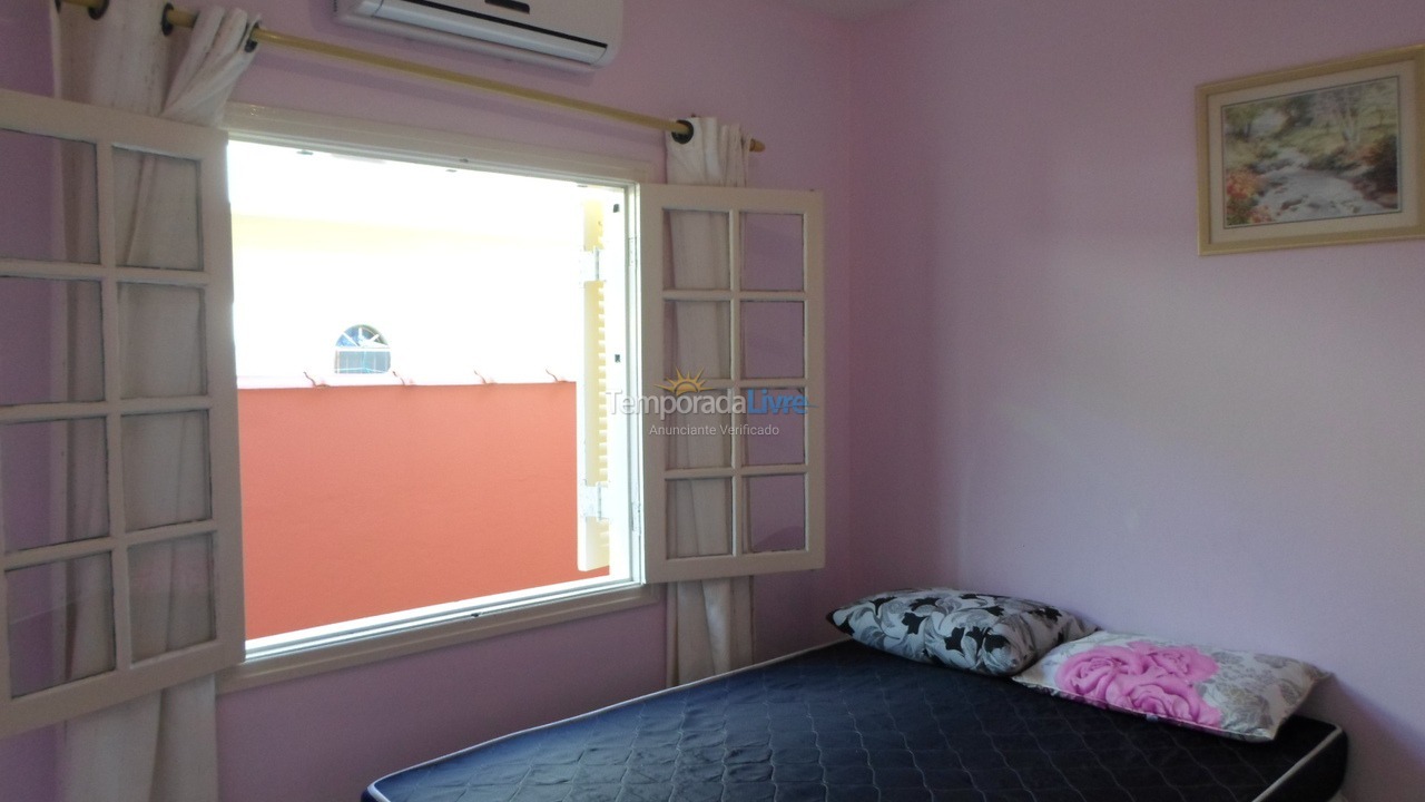 Casa para aluguel de temporada em Bertioga (Vista Linda)