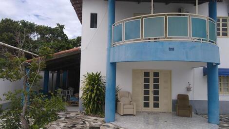 HOUSE 11 SUITES UP TO 53 PEOPLE, SWIMMING POOL, BARBECUE, TAPERAPUAN.