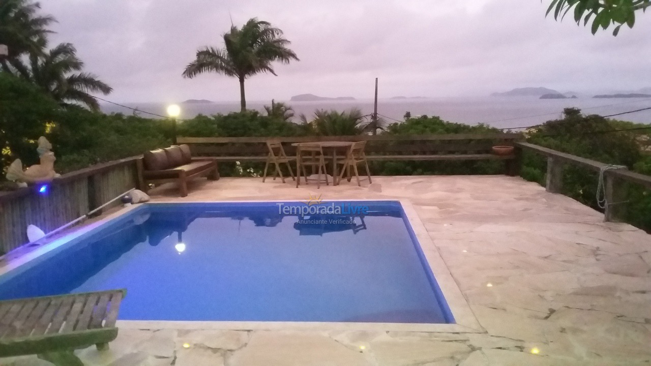 Casa para aluguel de temporada em Armação dos Búzios (Praias de Geribá E Ferradurinha)