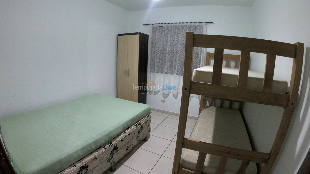 Casa para aluguel de temporada em Itapoá (Barra do Saí)