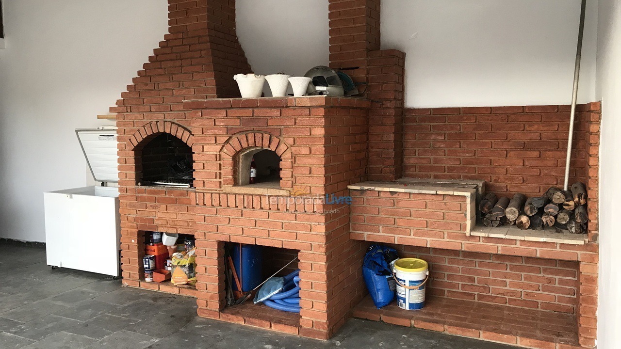 Casa para alquiler de vacaciones em Bertioga (Condominio Morada da Praia)