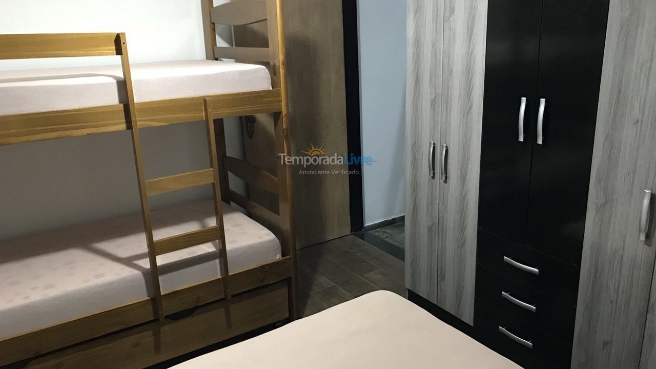 Casa para alquiler de vacaciones em Bertioga (Condominio Morada da Praia)