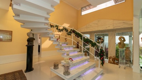 MAGNIFICA VILLA FINAMENTE DECORADA VISTA MAR - TEMPORADA E ANUAL