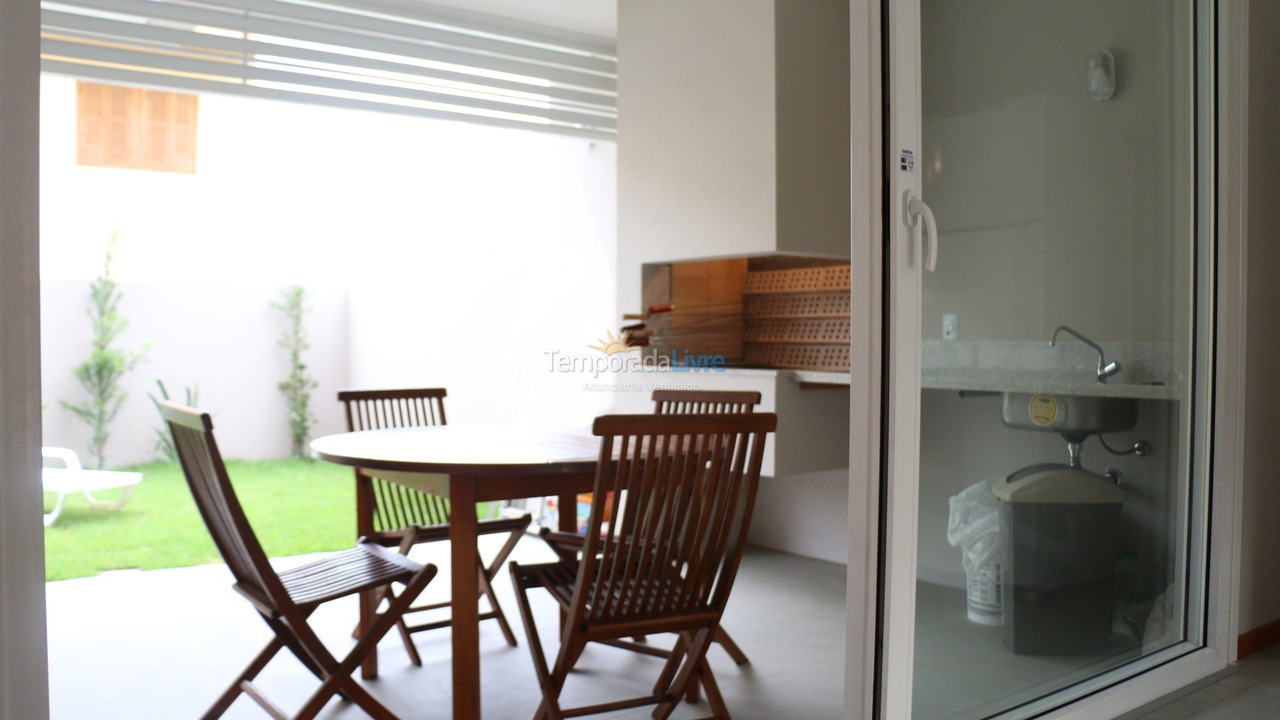 Casa para aluguel de temporada em Garopaba (Morrinhos)