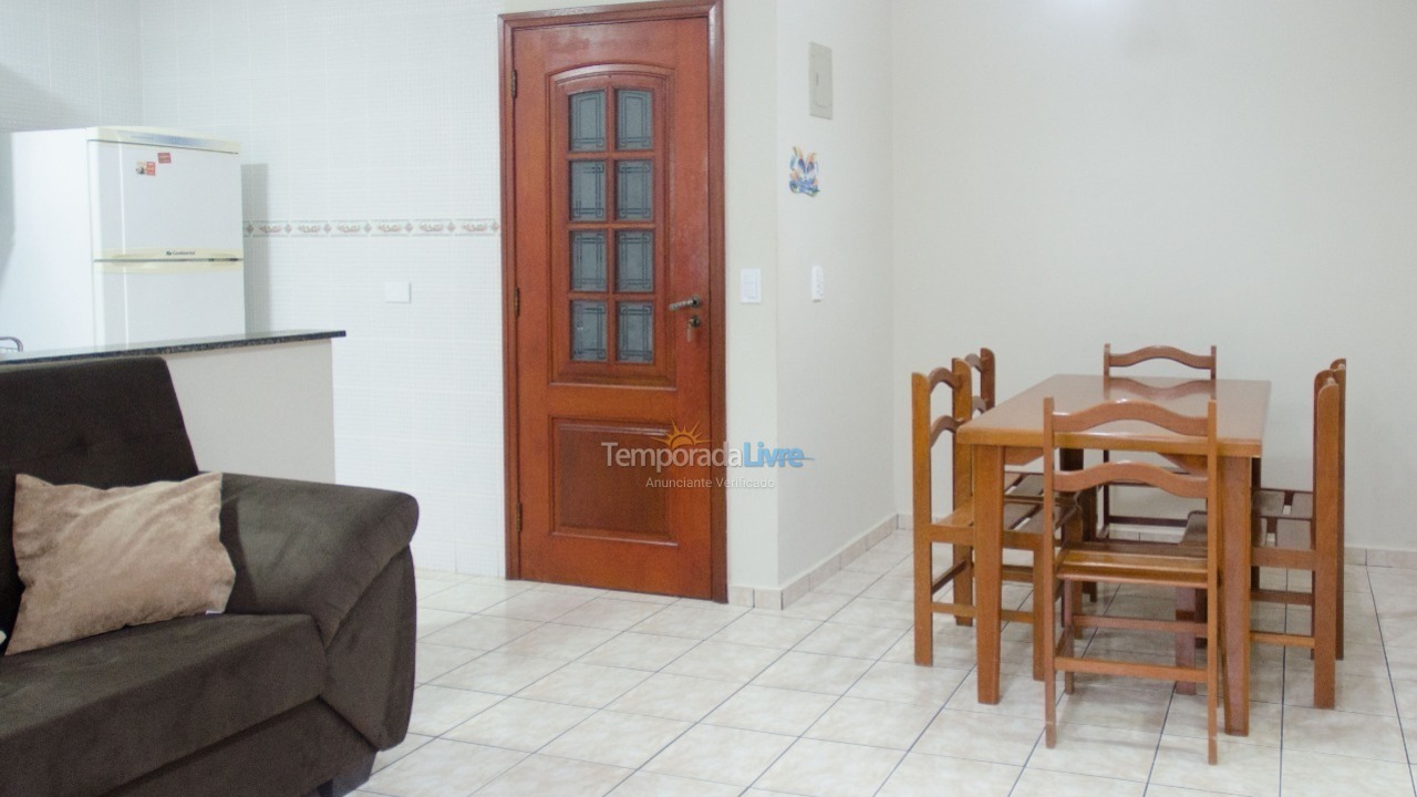 Apartamento para aluguel de temporada em Ubatuba (Praia Grande)