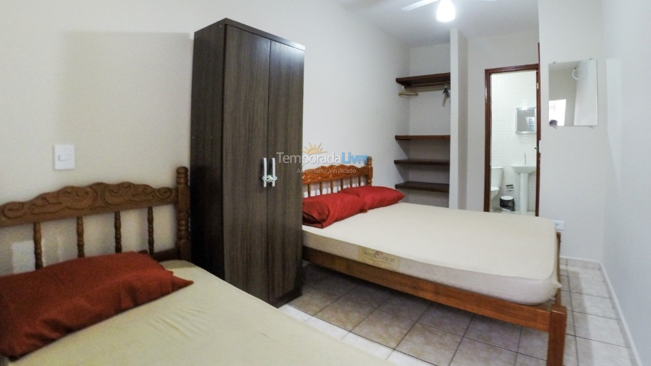 Apartamento para aluguel de temporada em Ubatuba (Praia Grande)