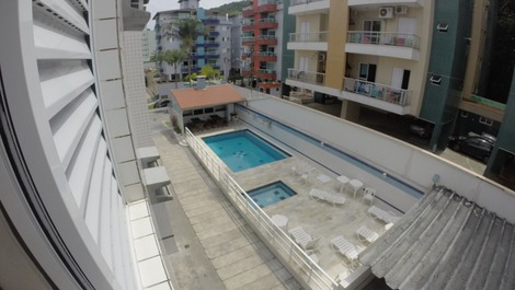 Praia Grande Ap perto da praia com piscina e wi-fi