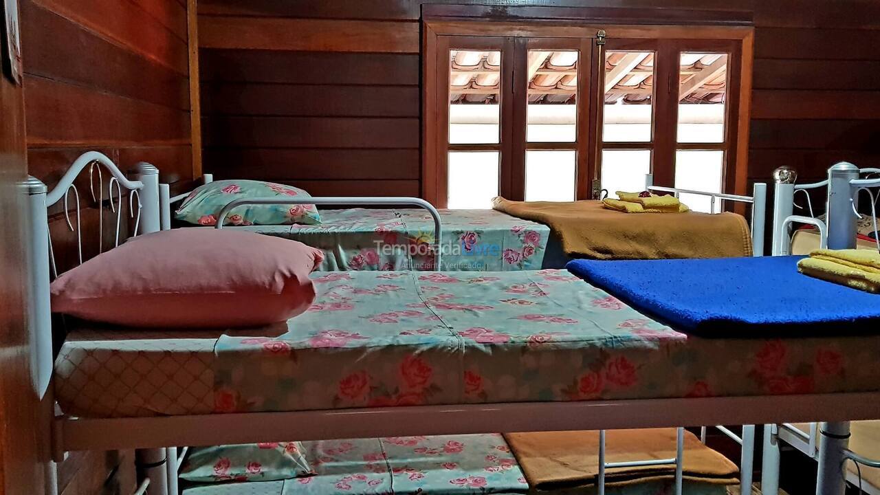 Granja para alquiler de vacaciones em Nazaré Paulista (Cuiabá)