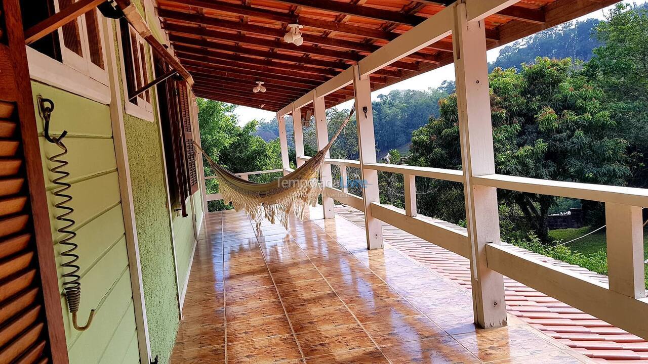 Granja para alquiler de vacaciones em Nazaré Paulista (Cuiabá)