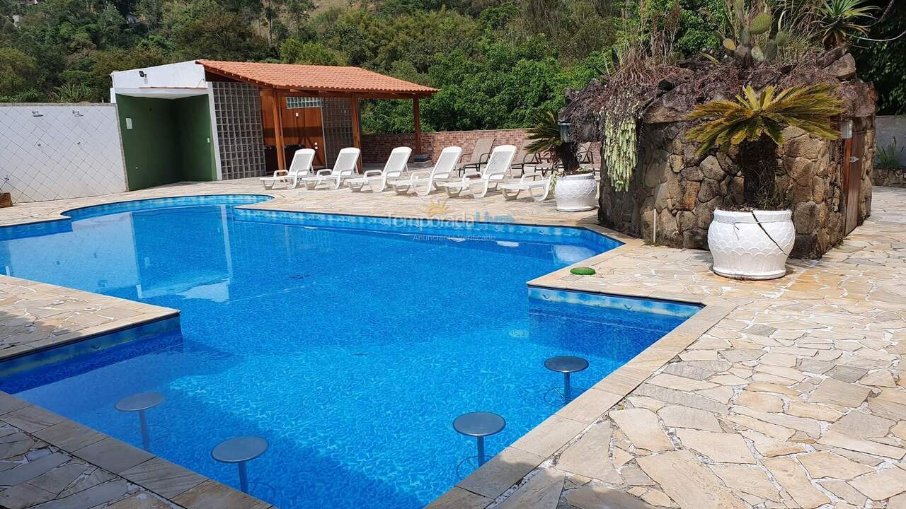 Granja para alquiler de vacaciones em Nazaré Paulista (Cuiabá)