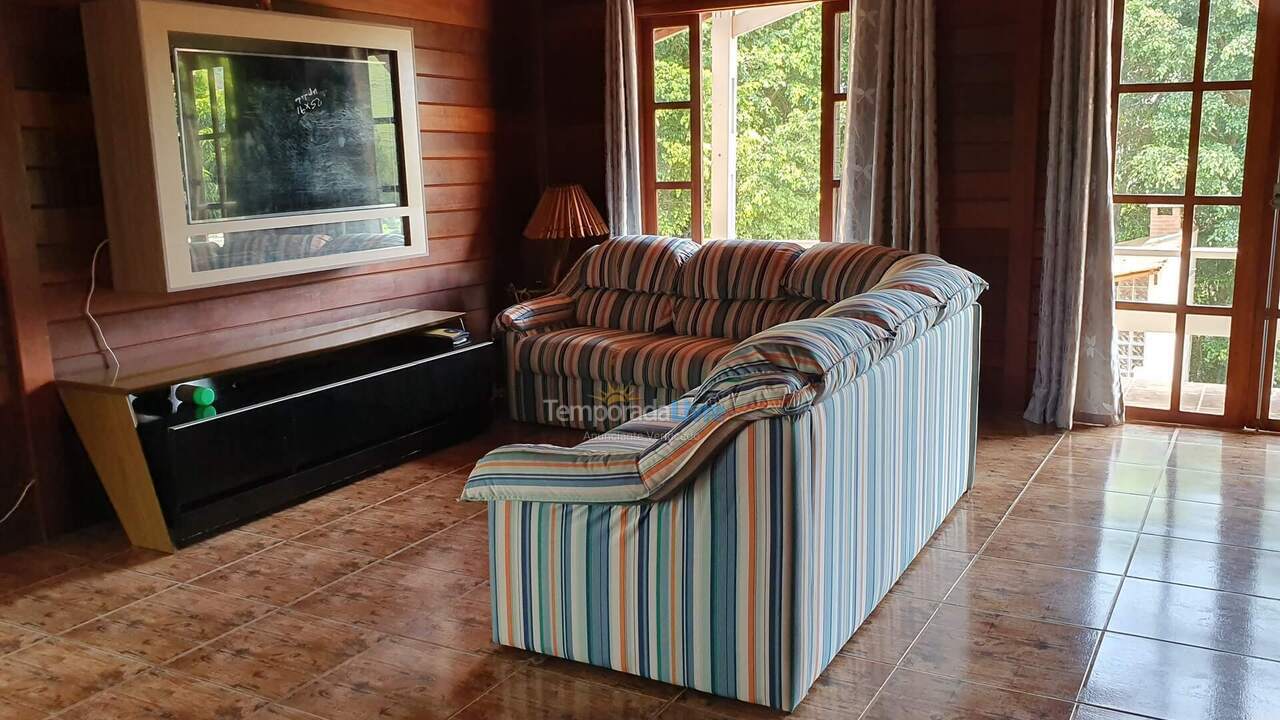 Granja para alquiler de vacaciones em Nazaré Paulista (Cuiabá)