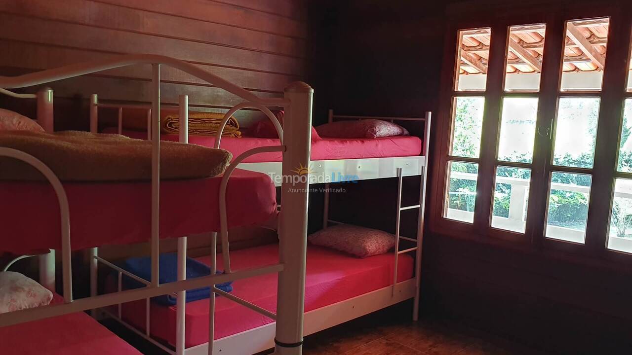 Granja para alquiler de vacaciones em Nazaré Paulista (Cuiabá)