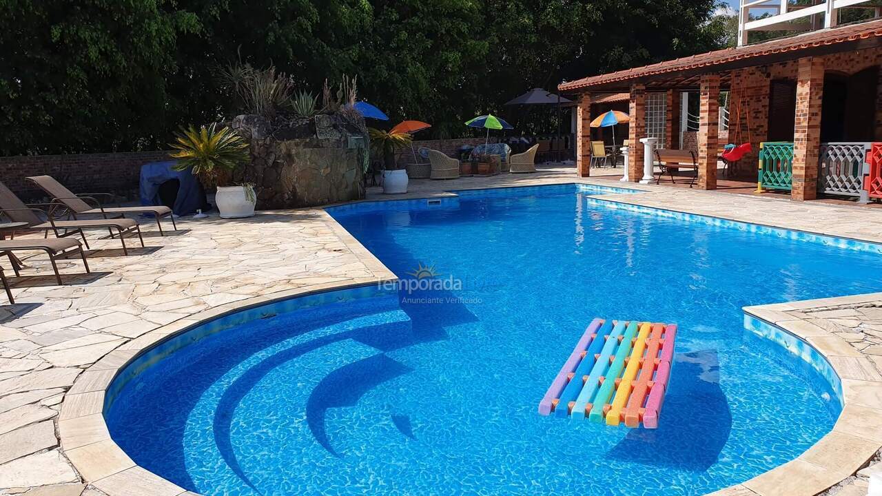 Granja para alquiler de vacaciones em Nazaré Paulista (Cuiabá)