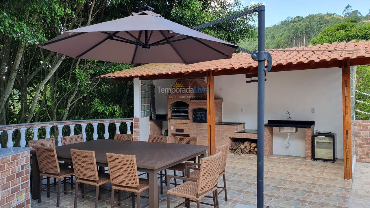 Granja para alquiler de vacaciones em Nazaré Paulista (Cuiabá)