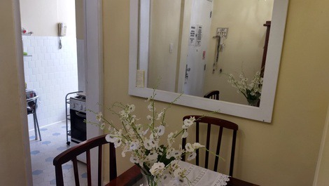 Excelente 2 quartos em Copacabana próximo à praia