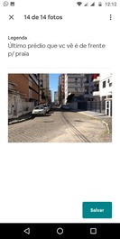 O último prédio na foto fica de frente para praia