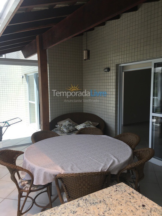 Apartamento para aluguel de temporada em Ubatuba (Praia Grande)