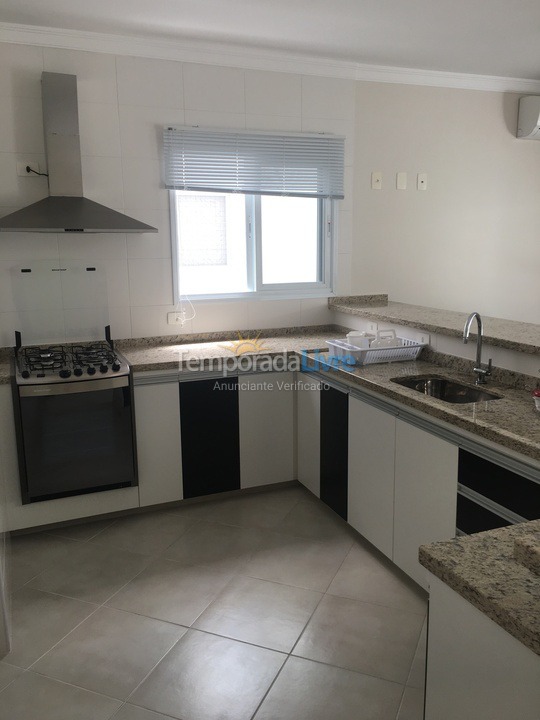 Apartamento para aluguel de temporada em Ubatuba (Praia Grande)