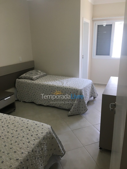 Apartamento para aluguel de temporada em Ubatuba (Praia Grande)