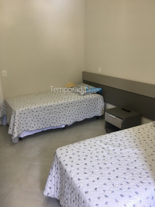 Apartamento para aluguel de temporada em Ubatuba (Praia Grande)