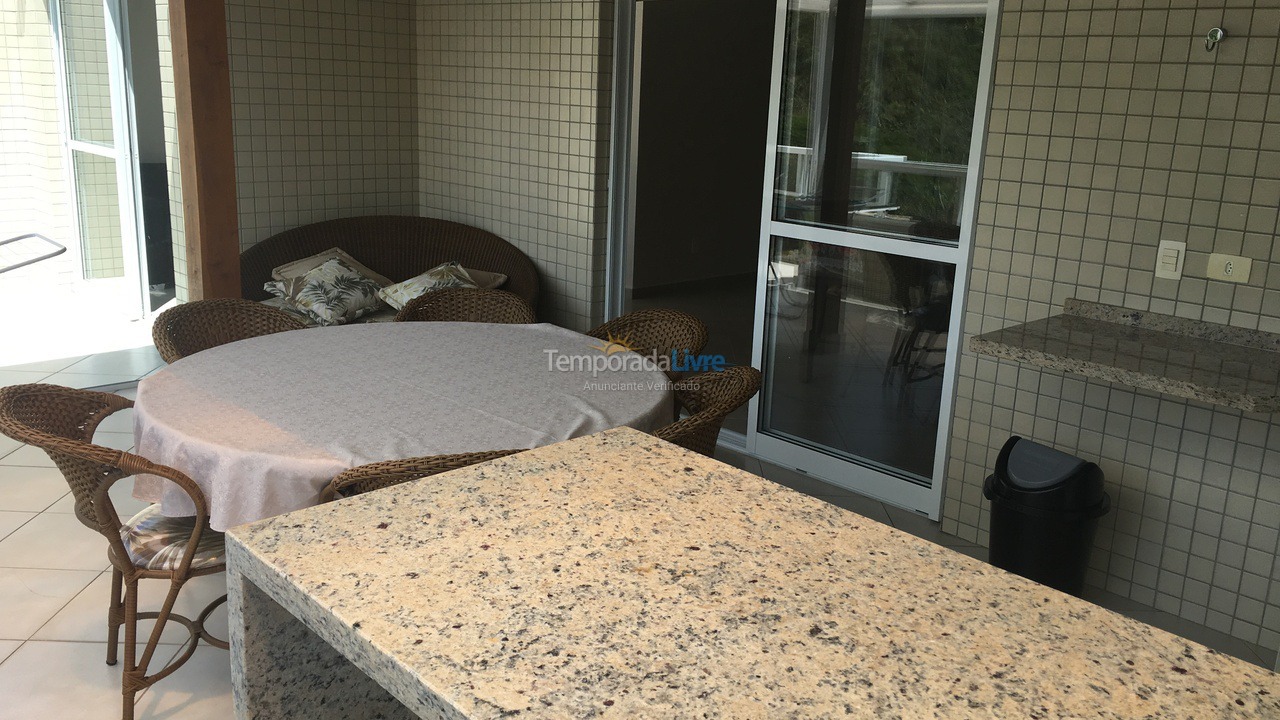 Apartamento para aluguel de temporada em Ubatuba (Praia Grande)