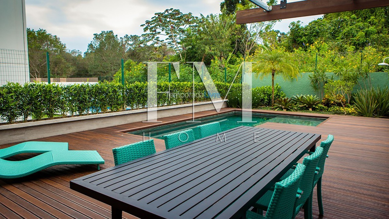 Casa para aluguel de temporada em Florianópolis (Jurere Tradicional)