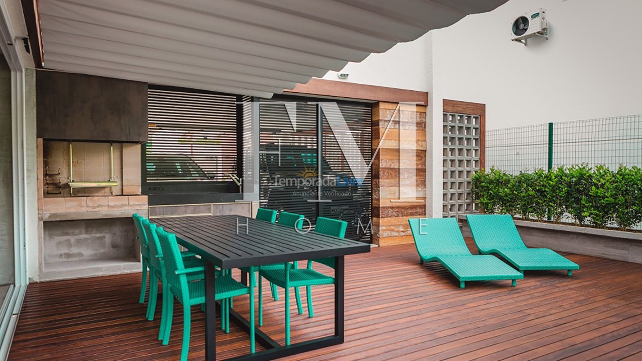 Casa para aluguel de temporada em Florianópolis (Jurere Tradicional)