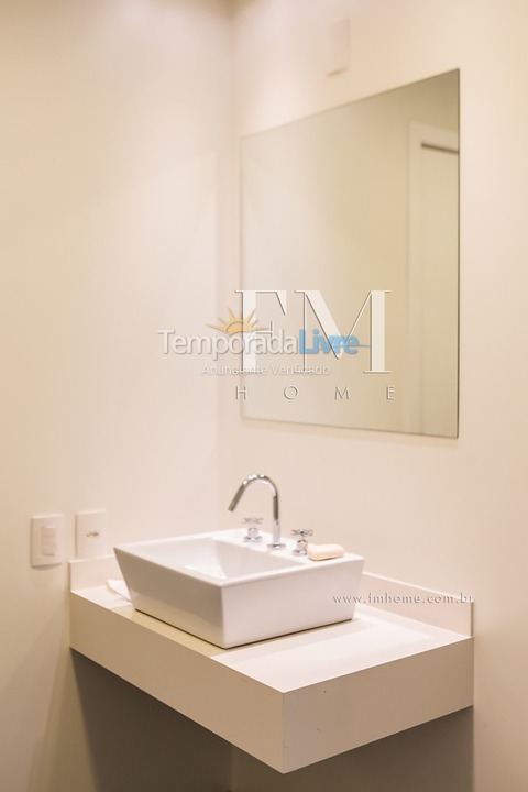 Casa para aluguel de temporada em Florianópolis (Jurere Tradicional)