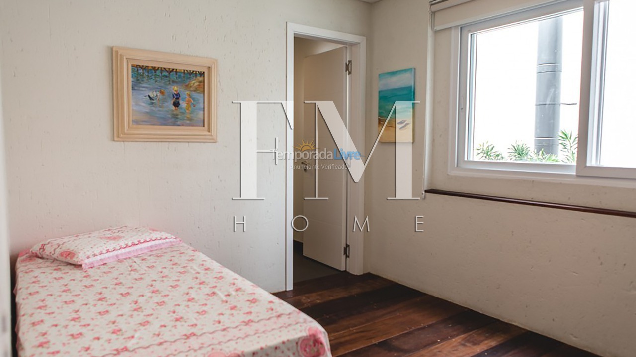 Casa para aluguel de temporada em Florianópolis (Jurere Tradicional)