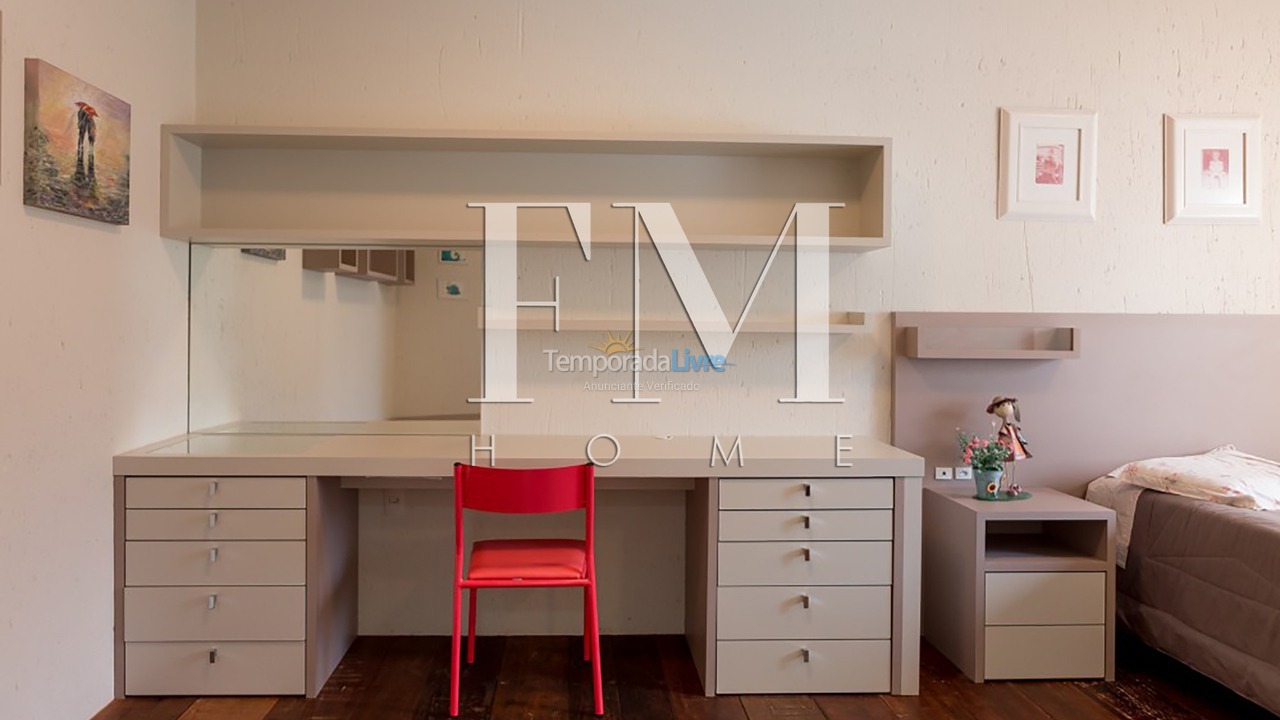 Casa para aluguel de temporada em Florianópolis (Jurere Tradicional)