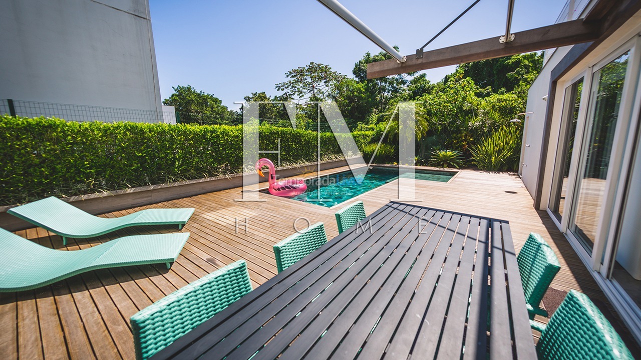 Casa para aluguel de temporada em Florianópolis (Jurere Tradicional)