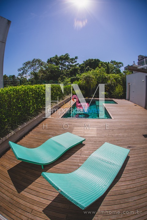 Casa para aluguel de temporada em Florianópolis (Jurere Tradicional)