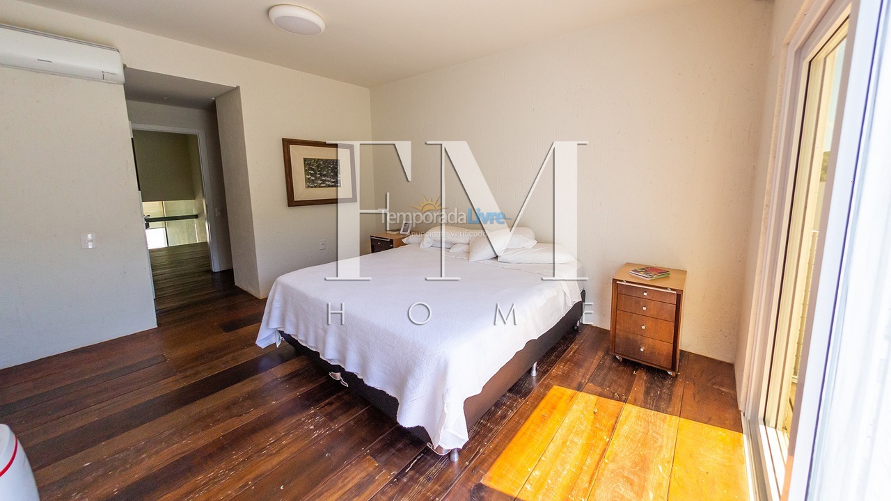 Casa para aluguel de temporada em Florianópolis (Jurere Tradicional)