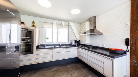 Premium Eco House - Condomínio Fechado Alto Padrão em Jurerê