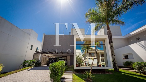 Premium Eco House - Condomínio Fechado Alto Padrão em Jurerê