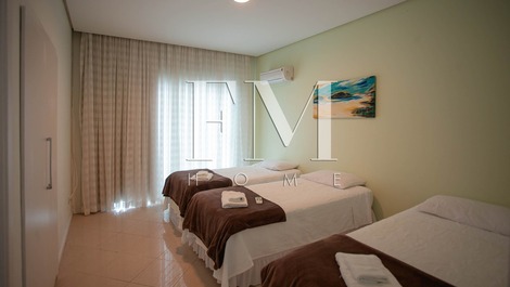 Big summer house! House with 6 suites, less than 200 meters from the beach