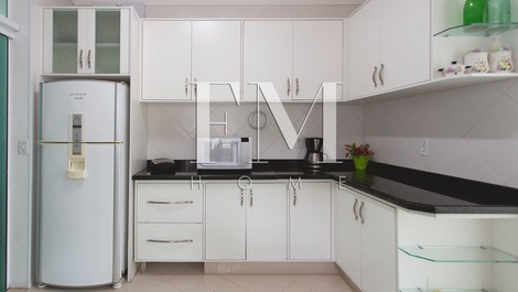 Big summer house! House with 6 suites, less than 200 meters from the beach