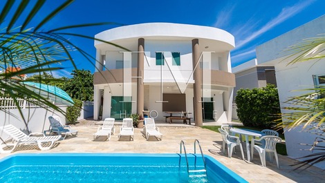 Big summer house! House with 6 suites, less than 200 meters from the beach