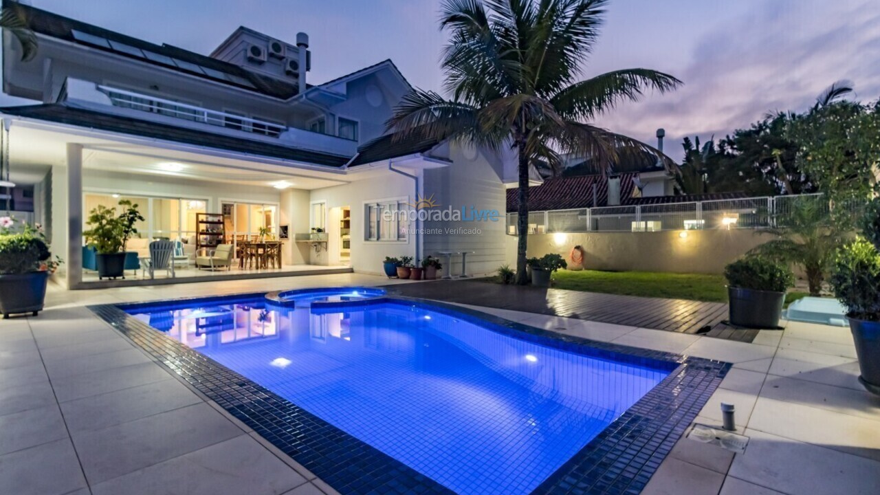Casa para aluguel de temporada em Florianopolis (Jurerê Internacional)