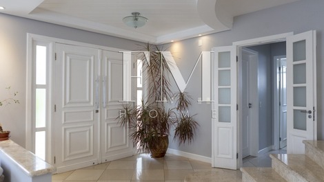 Perfect Escape! Casa con 5 habitaciones en Jurerê Internacional