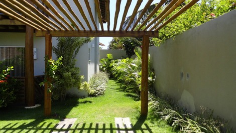 Vista Lateral do Fundo da Casa