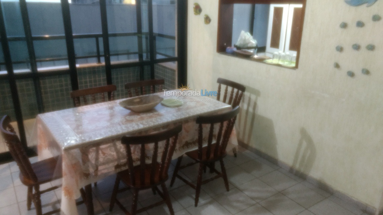 Apartamento para aluguel de temporada em Ubatuba (Praia Grande)