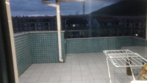 Duplex Ubatuba frente a praia grande