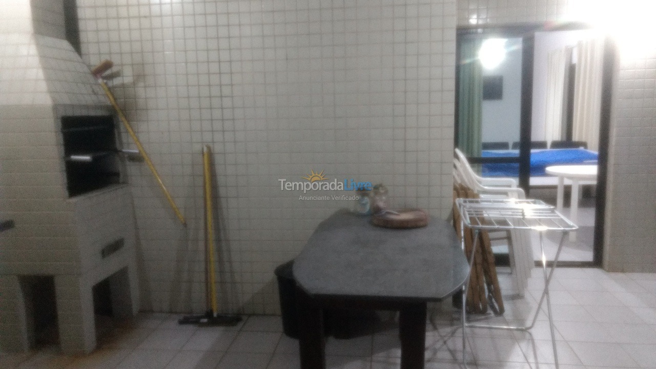 Apartamento para aluguel de temporada em Ubatuba (Praia Grande)