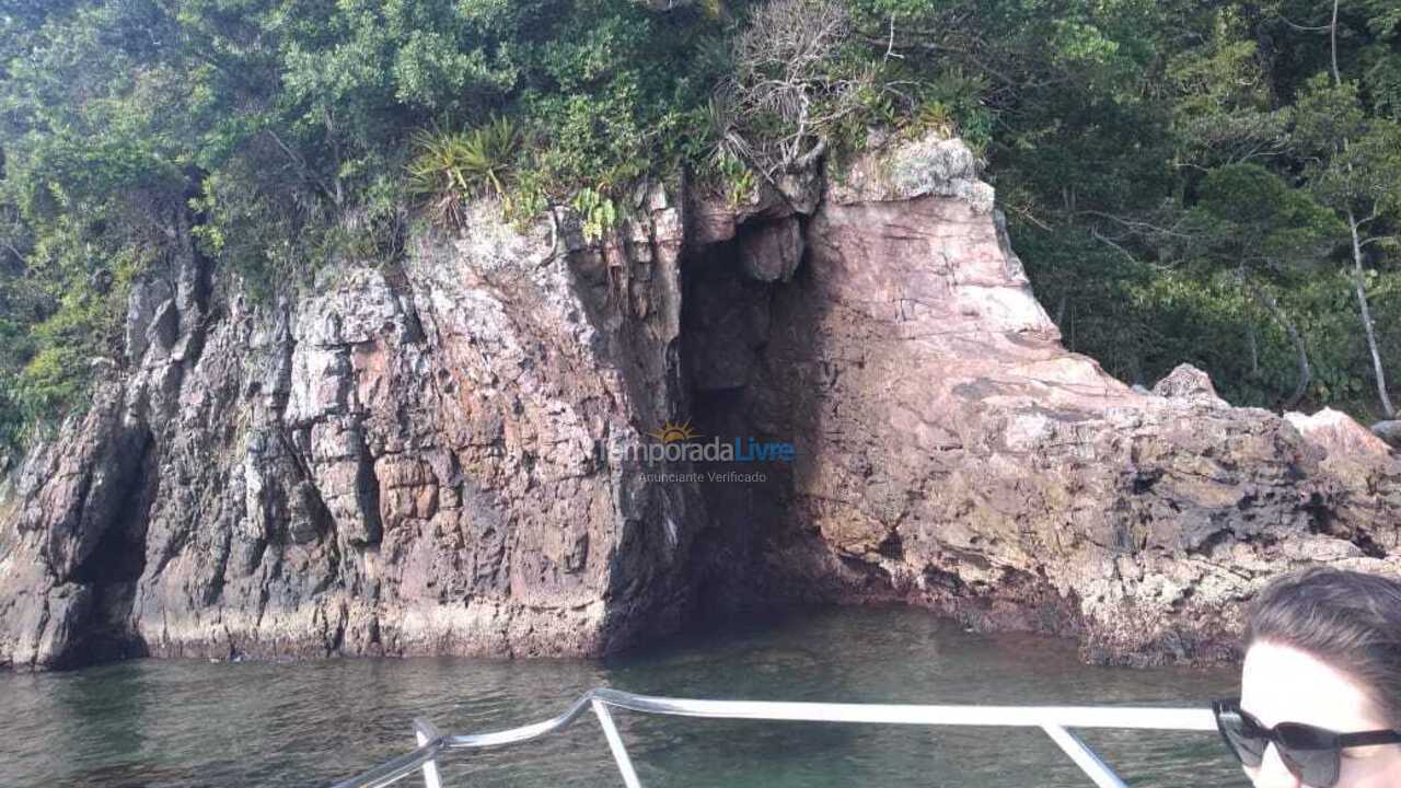 Apartment for vacation rental in Ubatuba (Praia Grande)